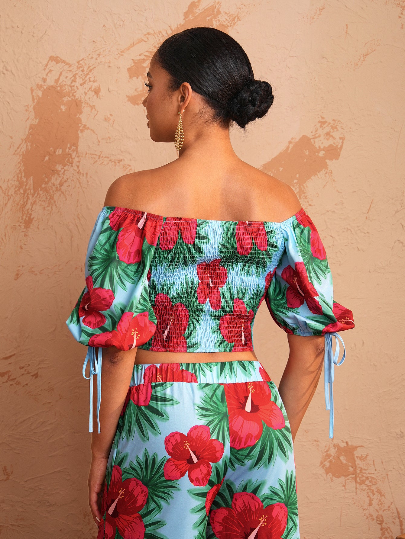 BELANGE HANDMADE x SHEIN - Off-Shoulder Floral Print Bubble Sleeve Top With Square Neckline - Available on SHEIN.COM Only